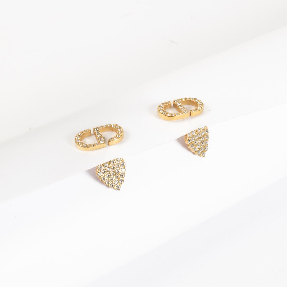 shop 100% authentic second hand Christian Dior Gold Heart Earrings on Labellov.com