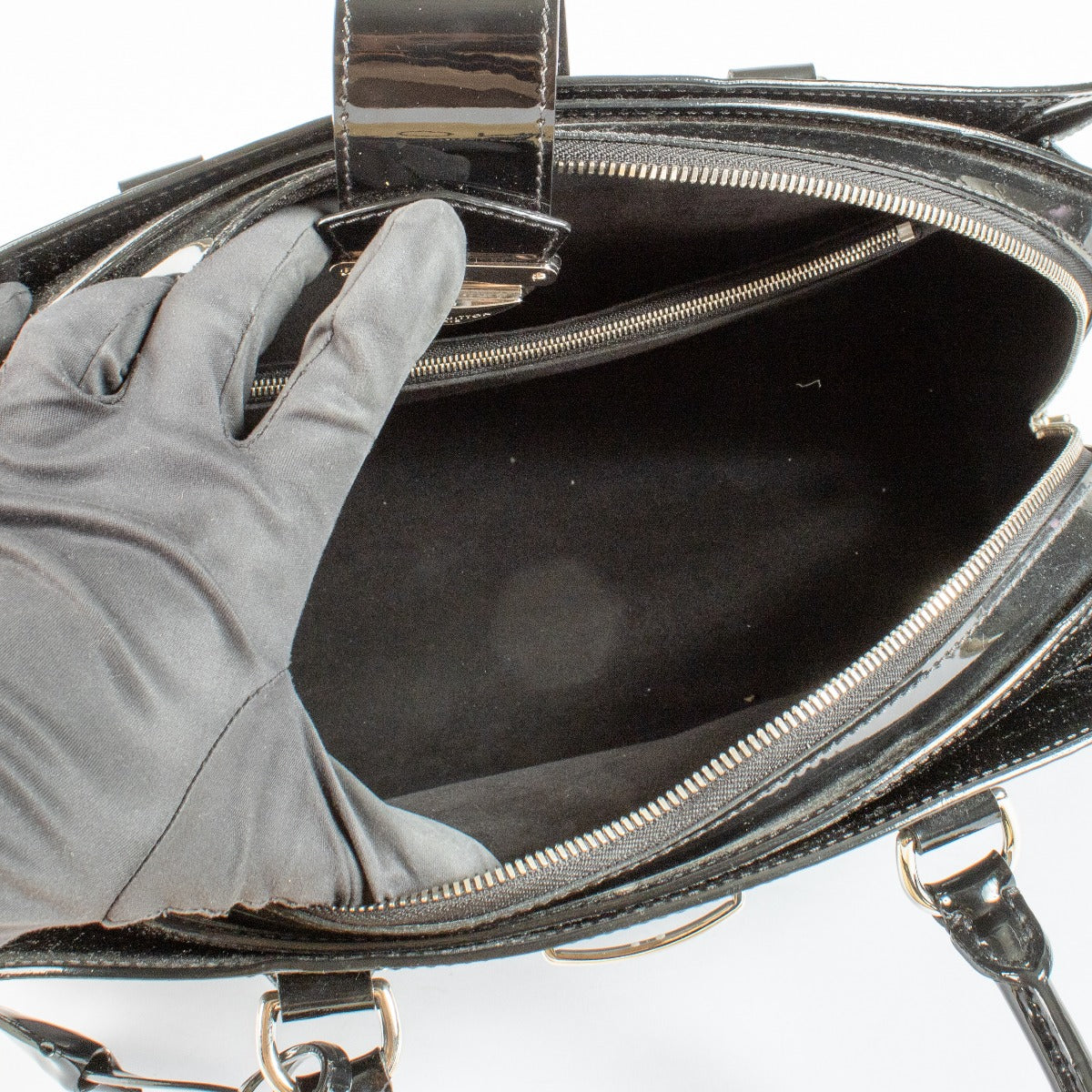 Authentic pre-loved Louis Vuitton Black Electric Epi Leather Pont Neuf GM Bag on Labellov.com