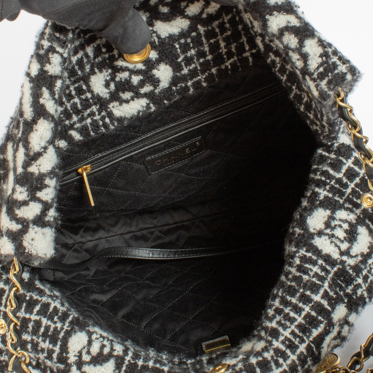Sac Chanel 22 en laine camélia Chanel petit modèle