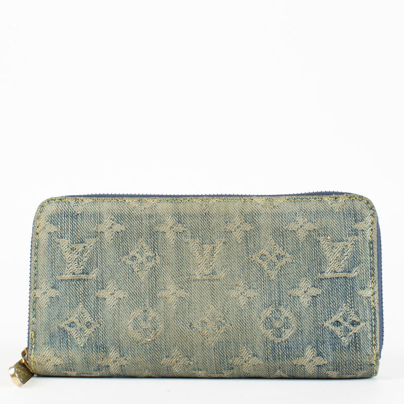 Authentic pre-loved Louis Vuitton Denim Monogram Wallet on Labellov.com