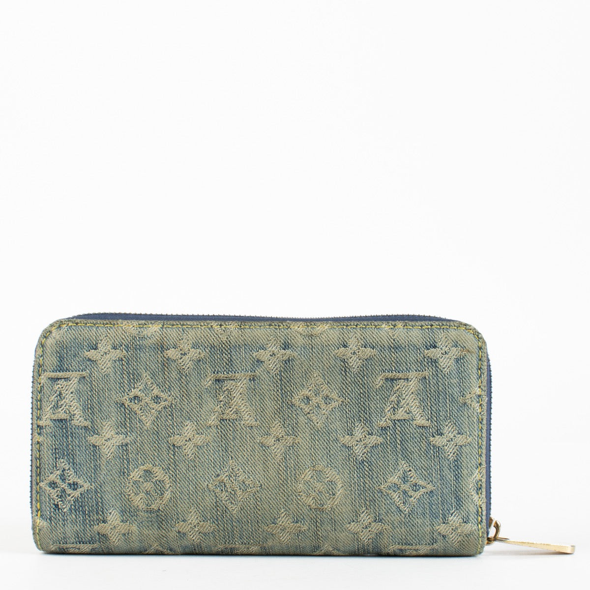 Authentic pre-loved Louis Vuitton Denim Monogram Wallet on Labellov.com