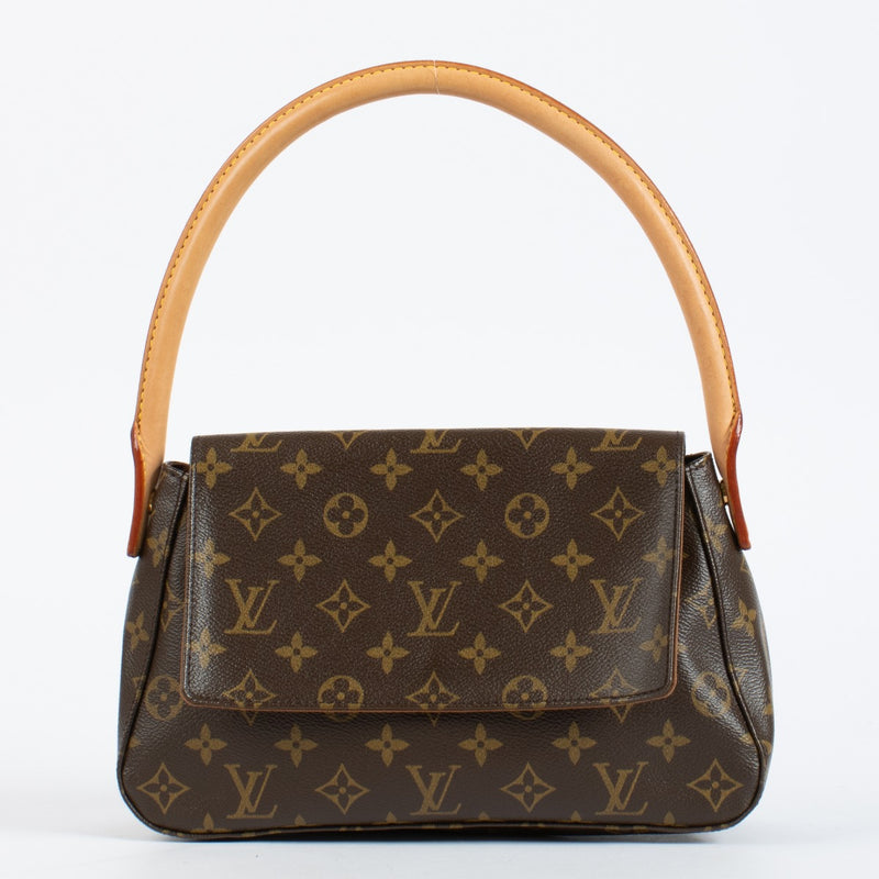 Authentic pre-loved Louis Vuitton Monogram Looping PM on Labellov.com