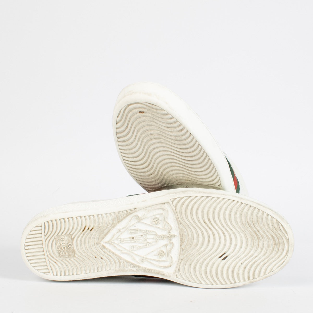 Authentic second-hand Gucci White Ace Trainer With Bee-Size 36 1/2 on labellov.com