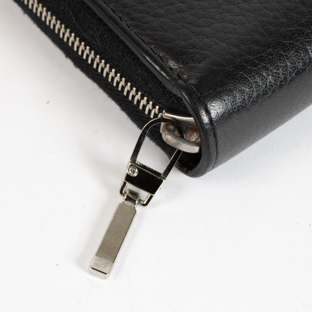 Authentic preloved Celine Black Zip Around Wallet on Labellov.com