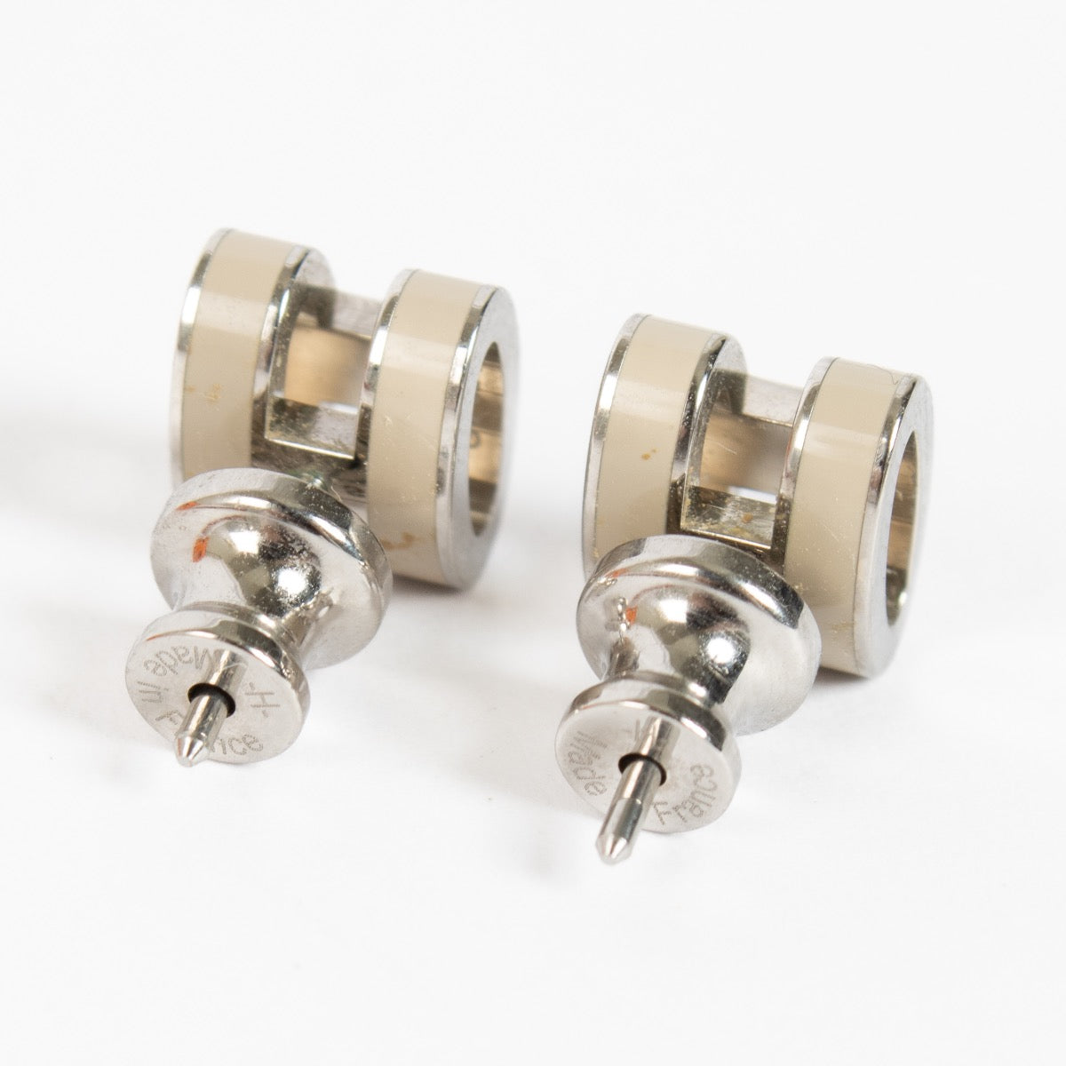 shop 100% authentic second hand Hermès Grey Pop H Earrings on Labellov.com