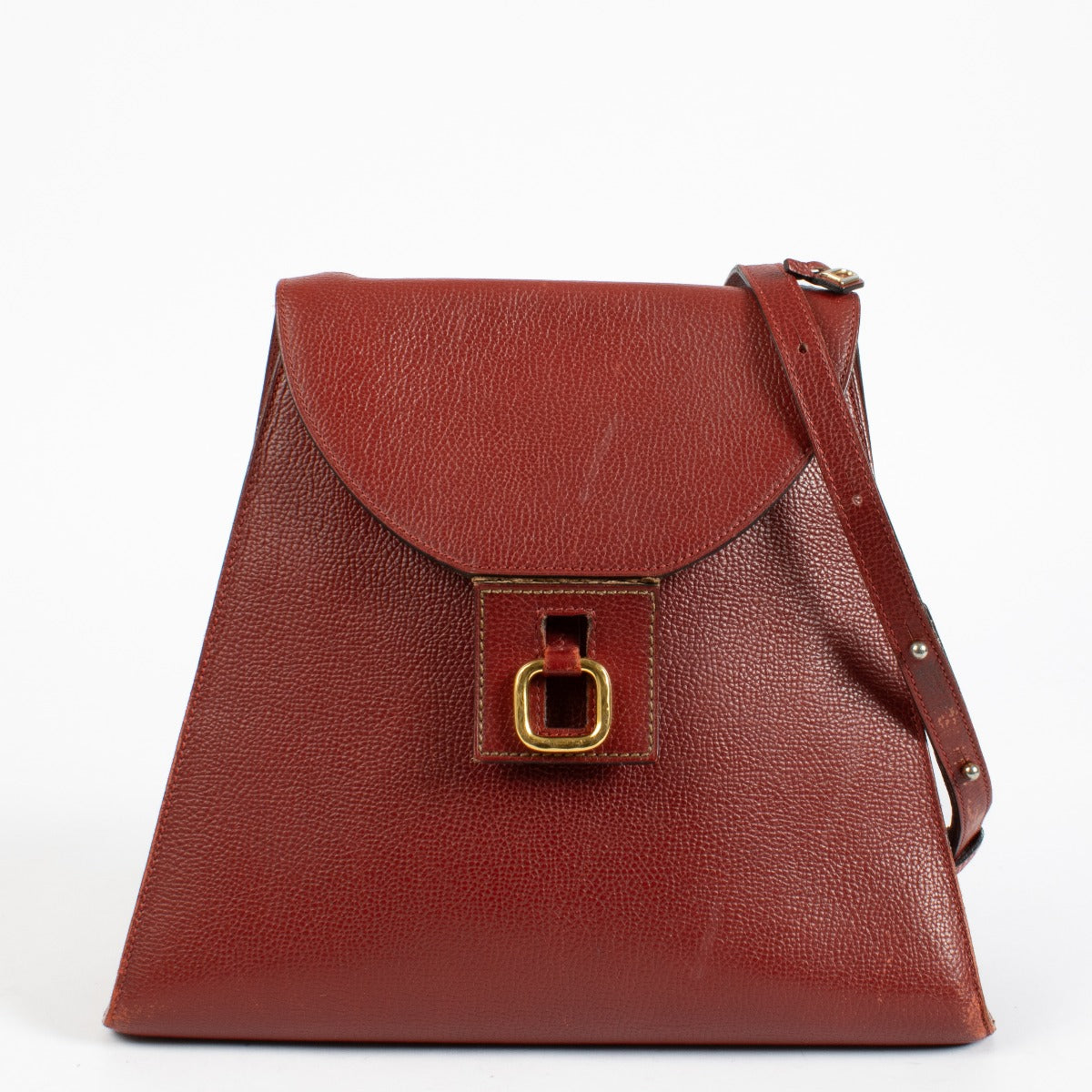 Authentic pre-loved Delvaux Red Clé de Fa Shoulder Bag on Labellov.com