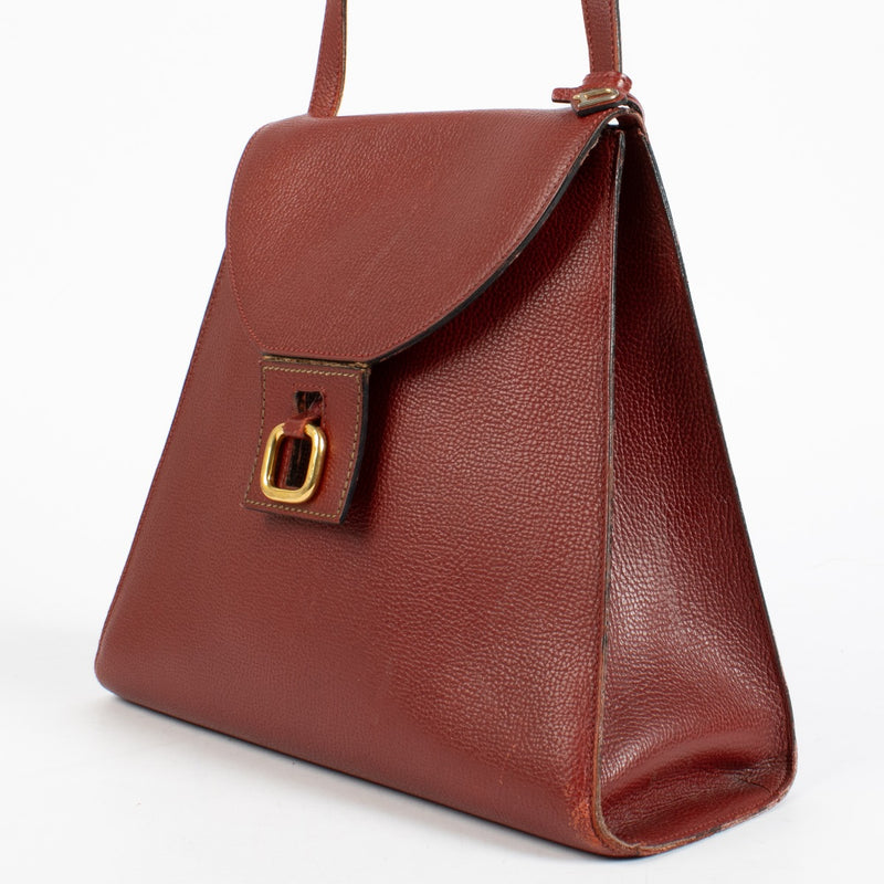 Authentic pre-loved Delvaux Red Clé de Fa Shoulder Bag on Labellov.com