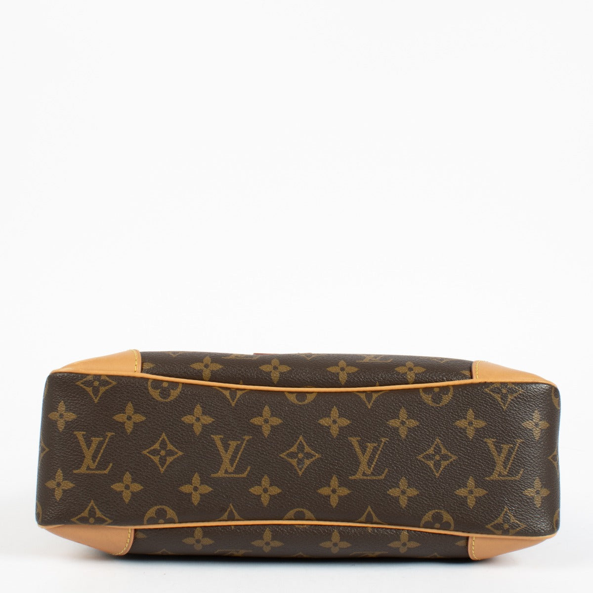 Authentic second-hand Louis Vuitton Monogram Odeon MM NM on labellov.com