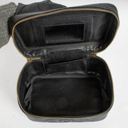 Authentic pre-loved Chanel Black Caviar Vintage Vanity Case on Labellov.com