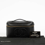 Authentic pre-loved Chanel Black Caviar Vintage Vanity Case on Labellov.com