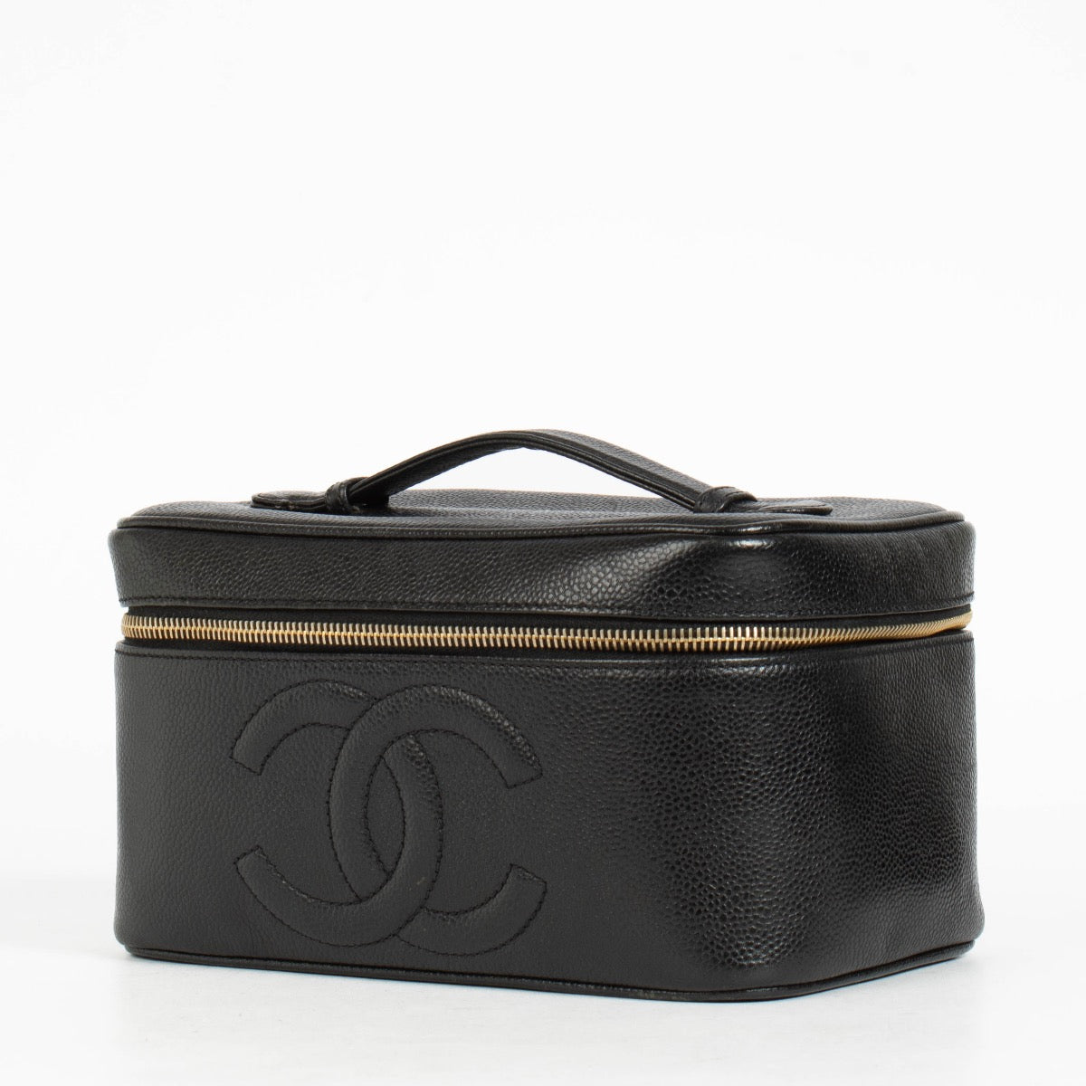 Authentic pre-loved Chanel Black Caviar Vintage Vanity Case on Labellov.com