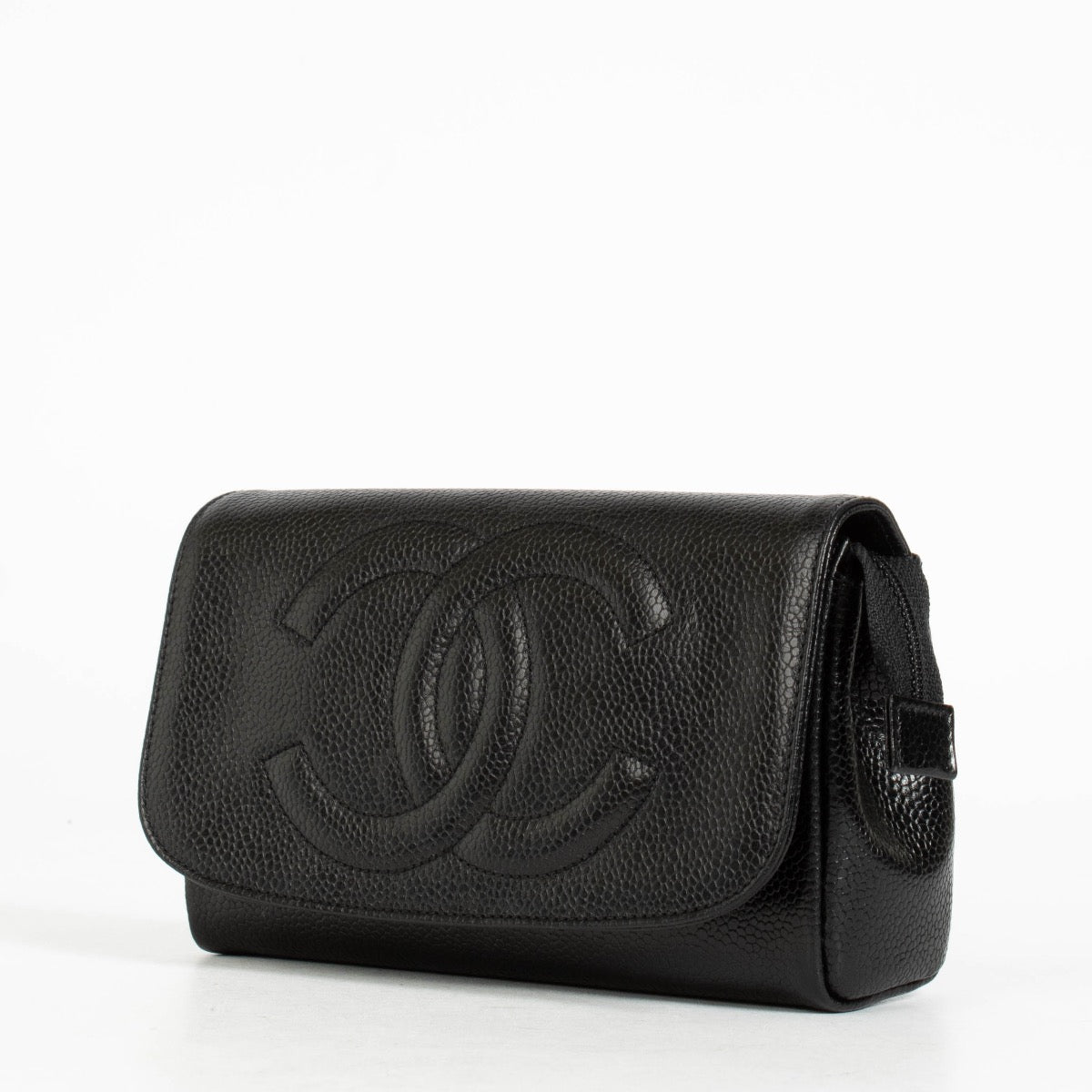 Authentic pre-loved Chanel Black Vintage Clutch on Labellov.com
