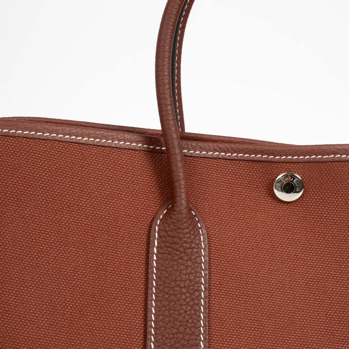 Authentic pre-loved Hermès Burgundy Garden Party 30 on Labellov.com