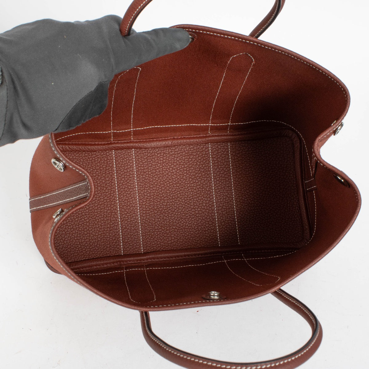 Authentic pre-loved Hermès Burgundy Garden Party 30 on Labellov.com