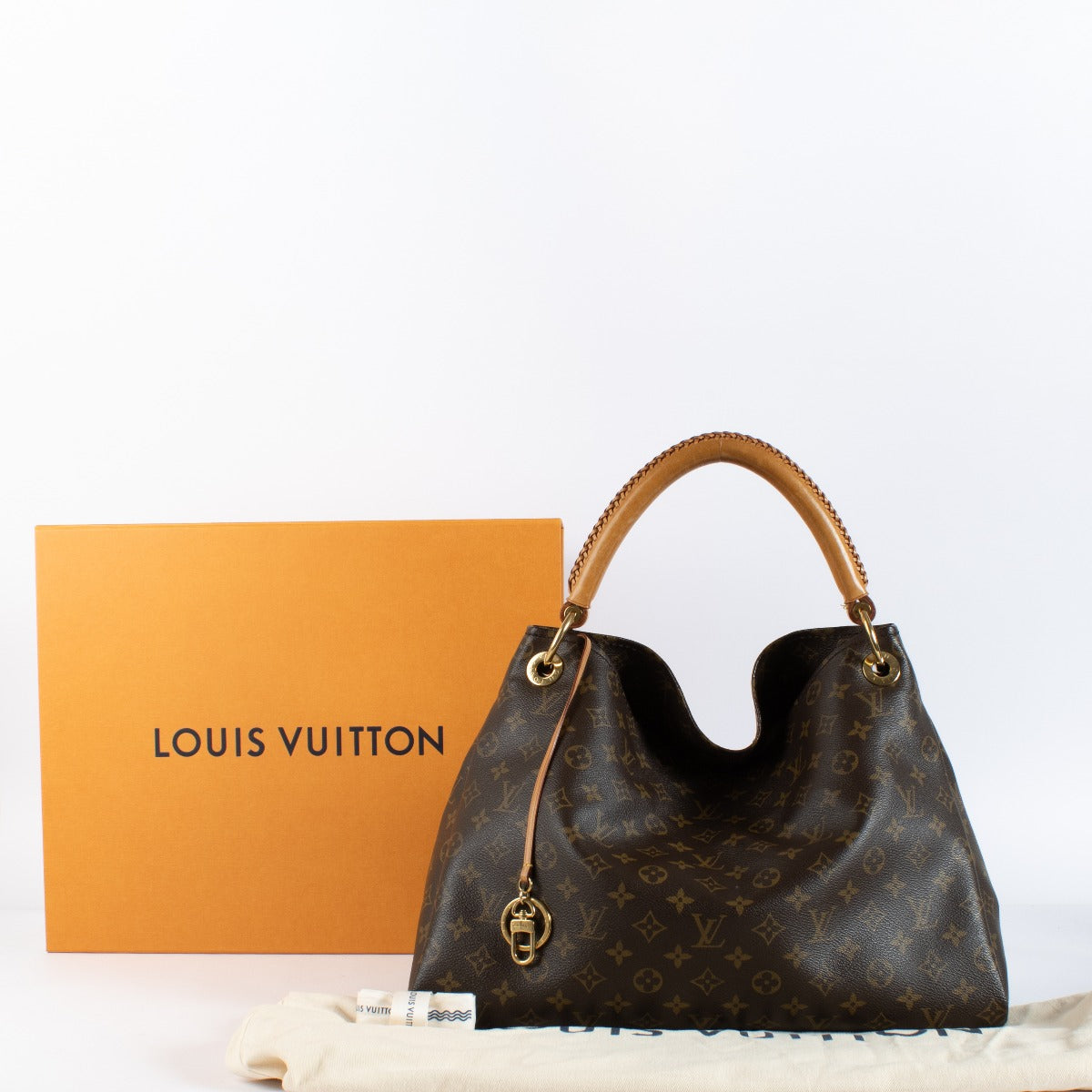 Authentic preloved Louis Vuitton Monogram Artsy MM Bag on Labellov.com