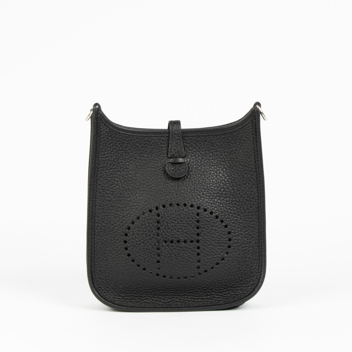 Shop this 100% authentic Hermès Evelyne 16 Black Clemence Flipperball Strap PHW Bag at Labellov.com