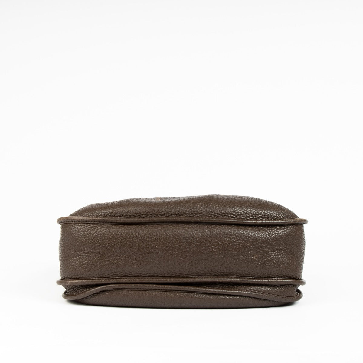 Shop this 100% authentic Hermès Evelyne III 33 Havane Clemence PHW Bag at Labellov.com