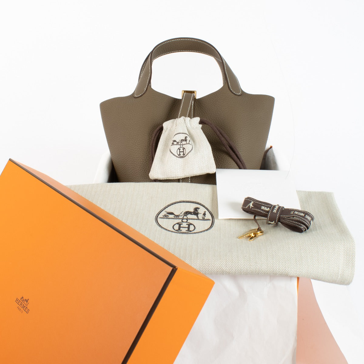 Hermès Picotin Lock 18 Etoupe Clemence GHW