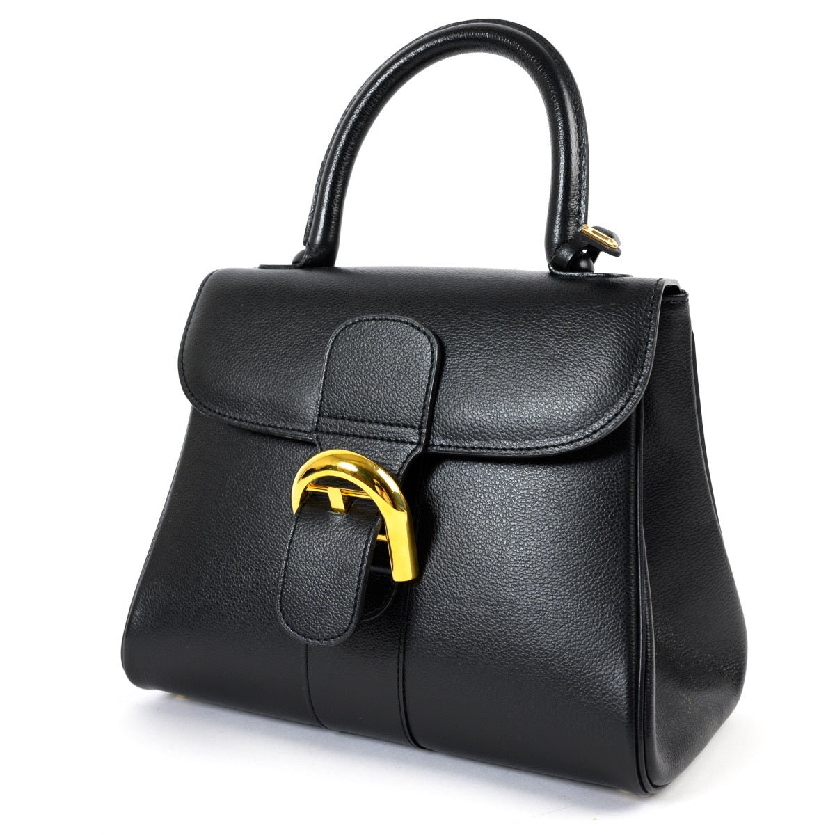 Shop safe online at Labellov in Antwerp this 100% authentic second hand Delvaux Black PM Brillant