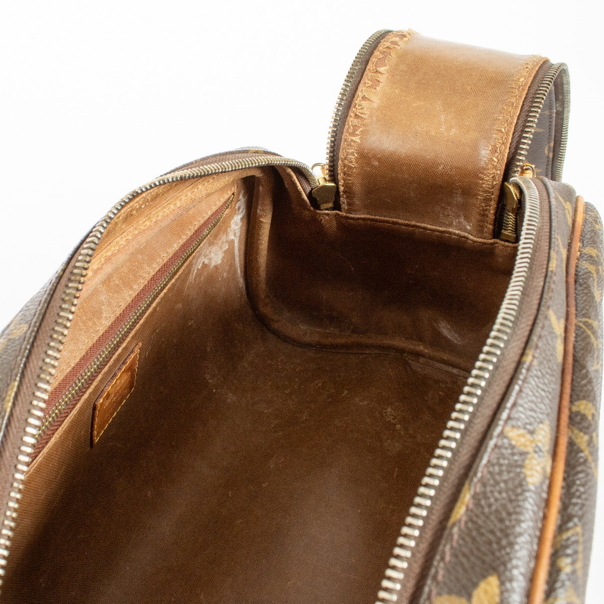 Authentic preloved Louis Vuitton Monogram Dopp Kit Toillet Pouch on Labellov.com