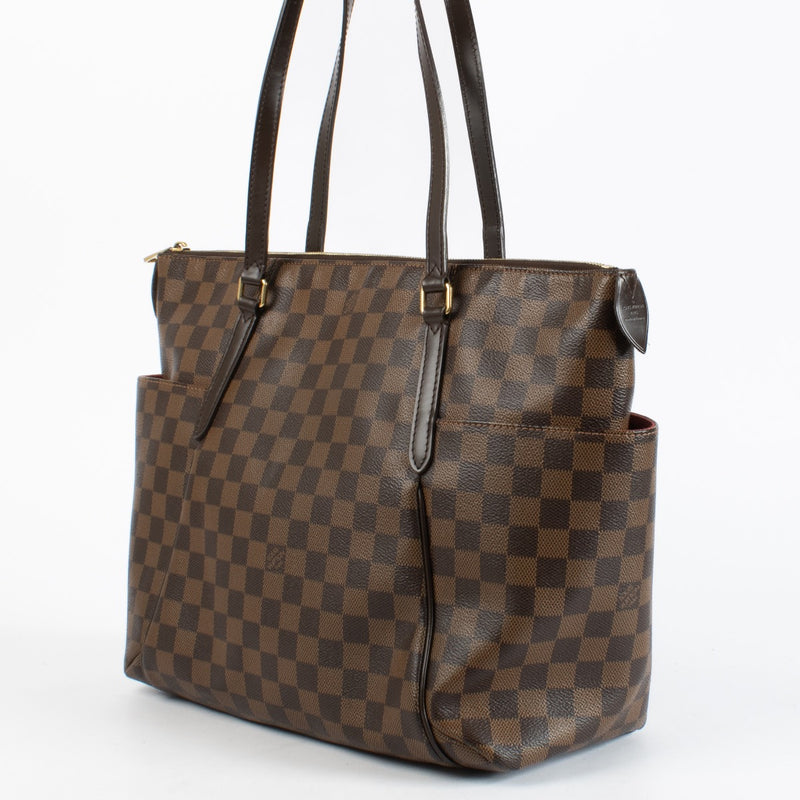 Authentic preloved Louis Vuitton Damier Ebene Shoulder Bag on Labellov.com