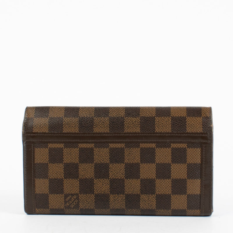 Authentic pre-loved Louis Vuitton Damier Ebene Venice Wallet on Labellov.com