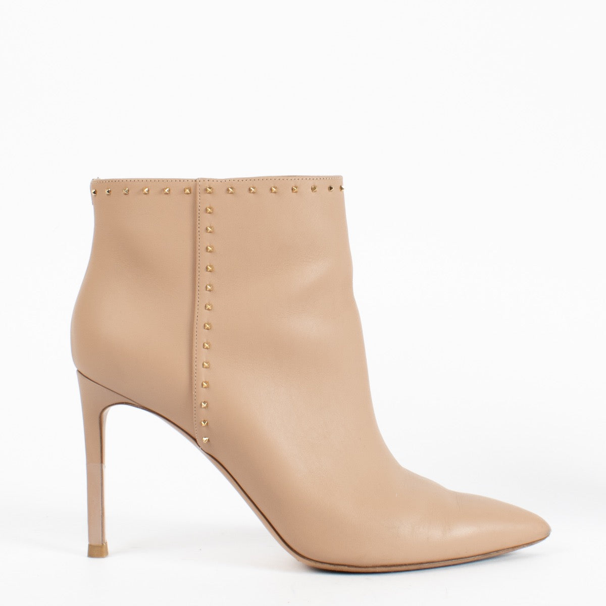 Authentic Second Hand Valentino Garavani Ankle Boots - Size 41 on Labellov.com