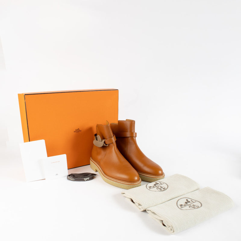 Authentic Second Hand Hermès History Ankle Boots Size 37.5 on Labellov.com