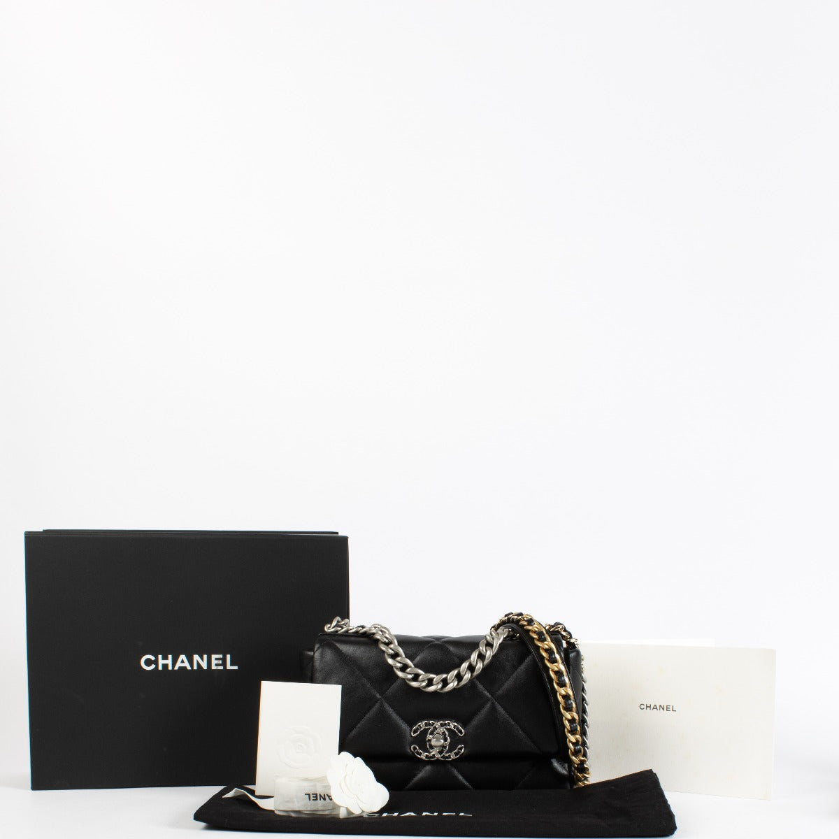 Chanel Zwarte Kleine Chanel 19 Tas