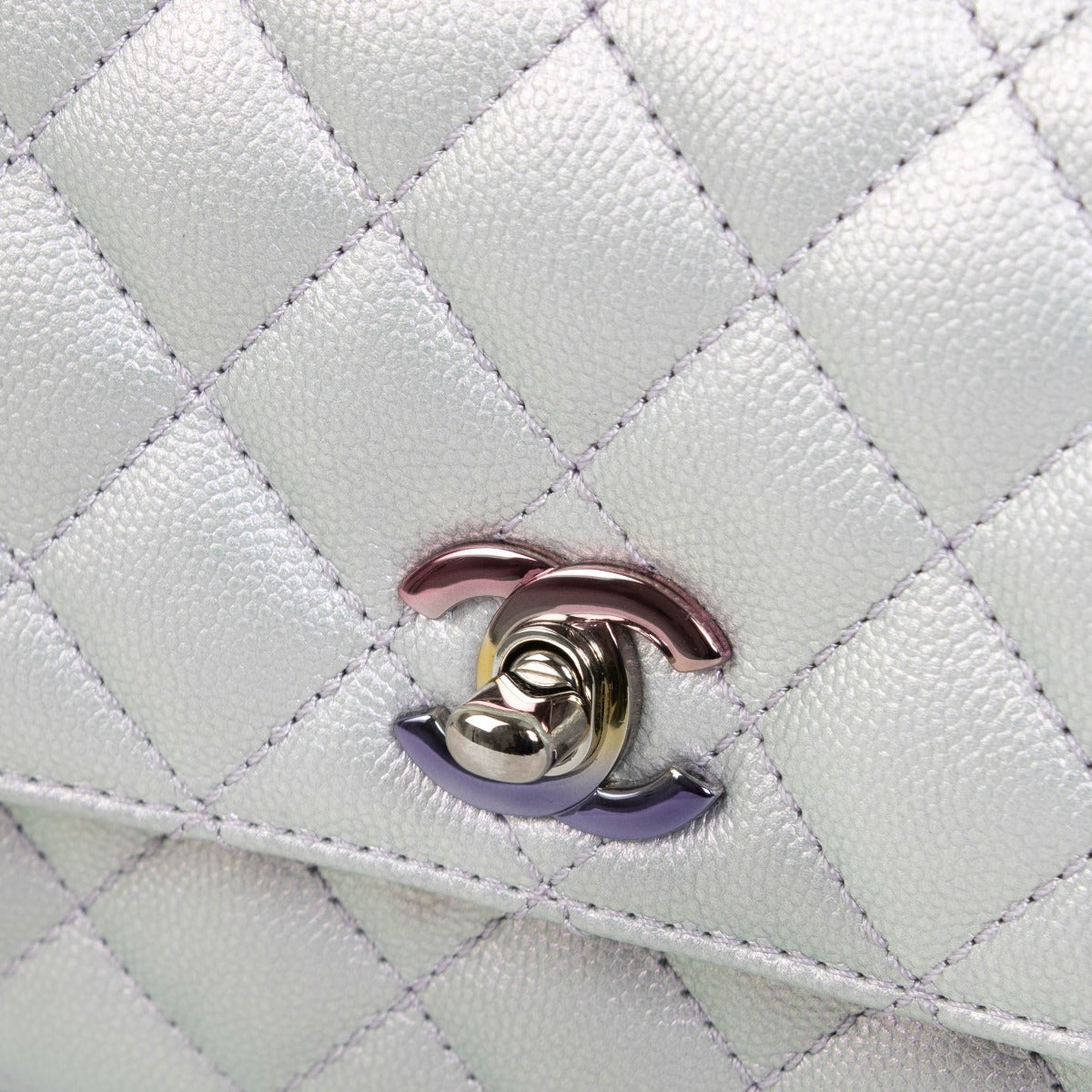 Authentic pre-loved Chanel Small Coco Handle Bag Iridescent Caviar on Labellov.com