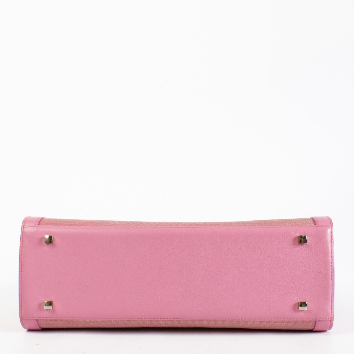 Delvaux Fuchsia Rodéo Calf Brillant MM with gold-tone hardware and beige leather interior showing a dark mark, in very good pre-loved condition, available at Labellov.com