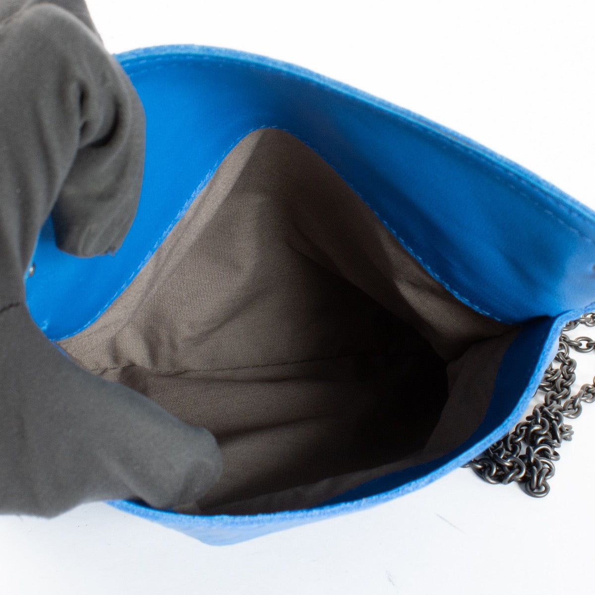 Authentic Second Hand Bottega Veneta Blue Butterfly Crossbody Bag on Labellov.com