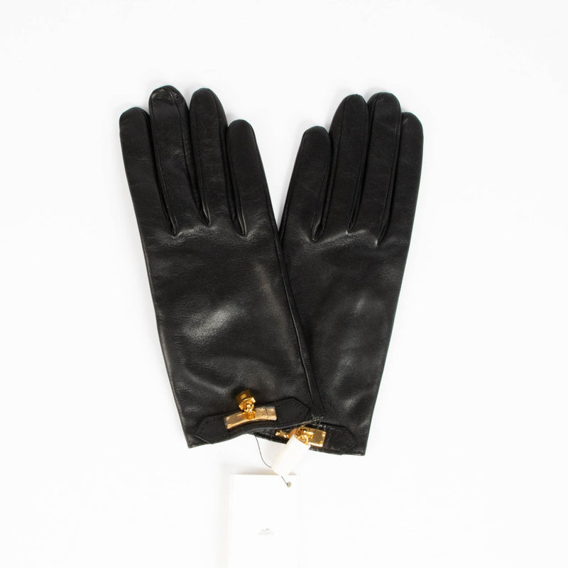 Shop this 100% authentic Hermès Black Leather Goya Gloves in size 8 at Labellov.com.