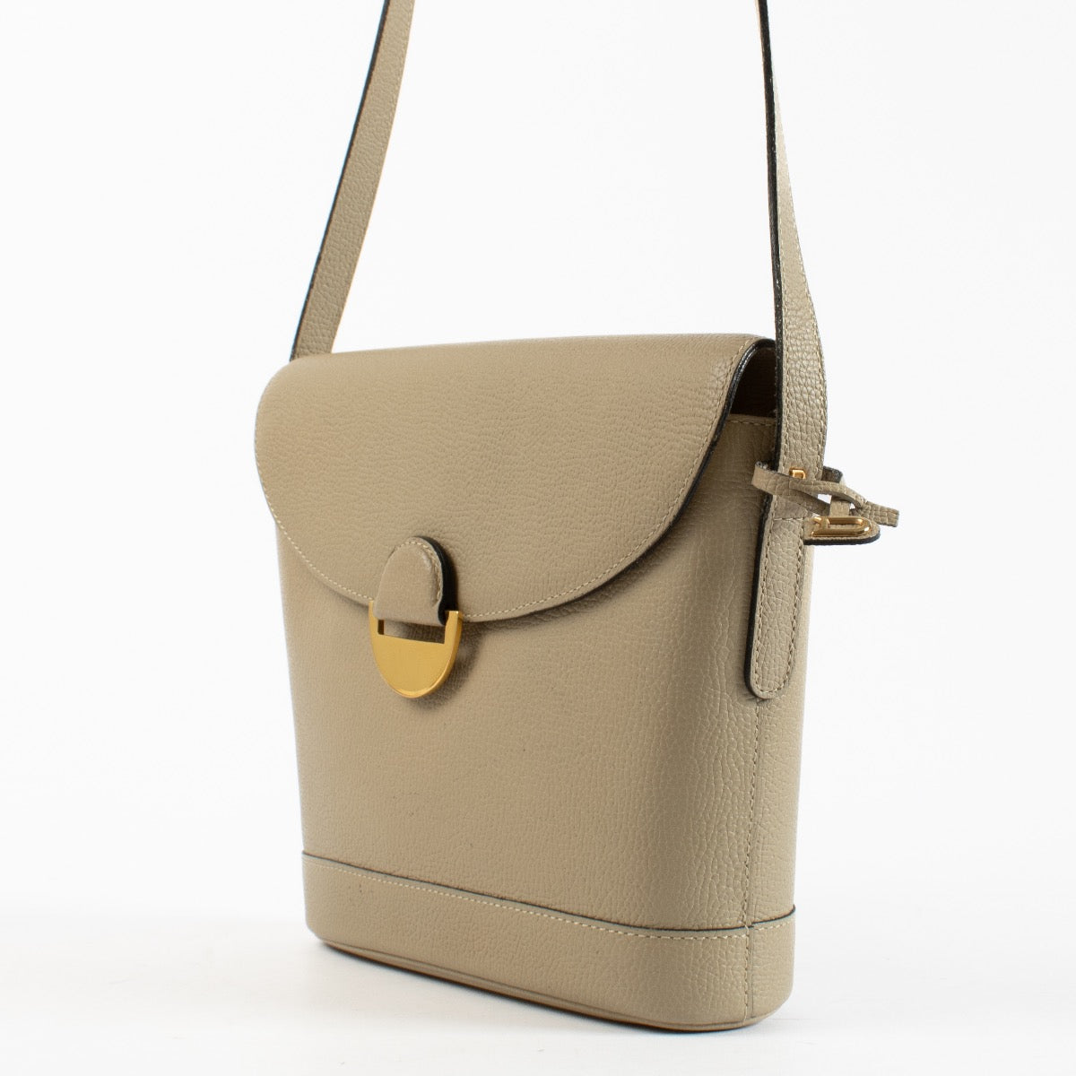 Authentic Second Hand Delvaux Beige Crossbody on Labellov.com