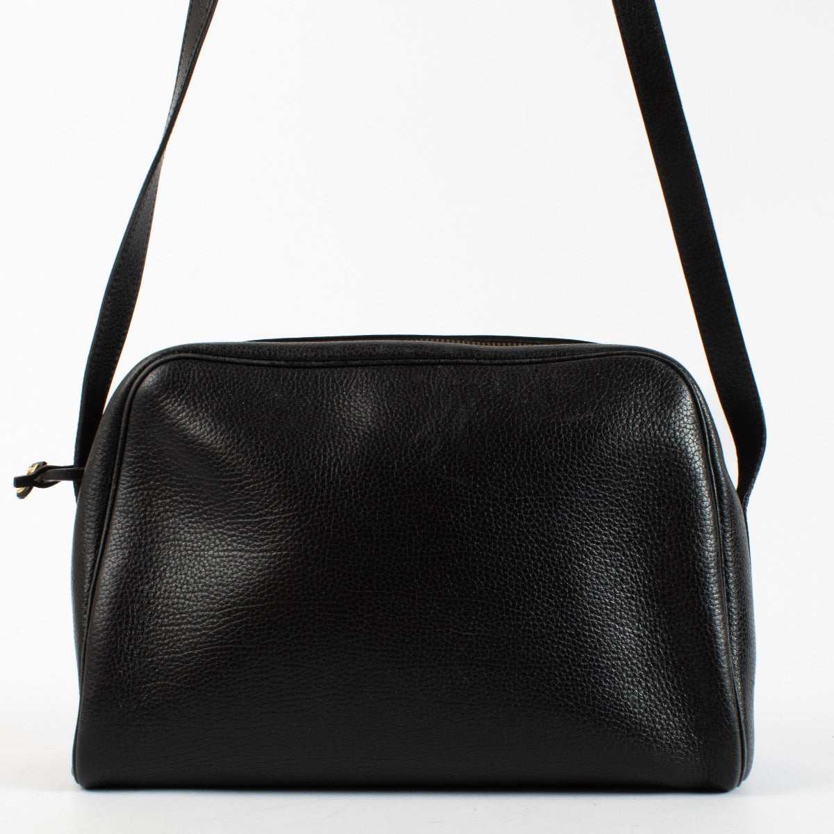 Authentic Second Hand Delvaux Black Shoulder Bag on Labellov.com