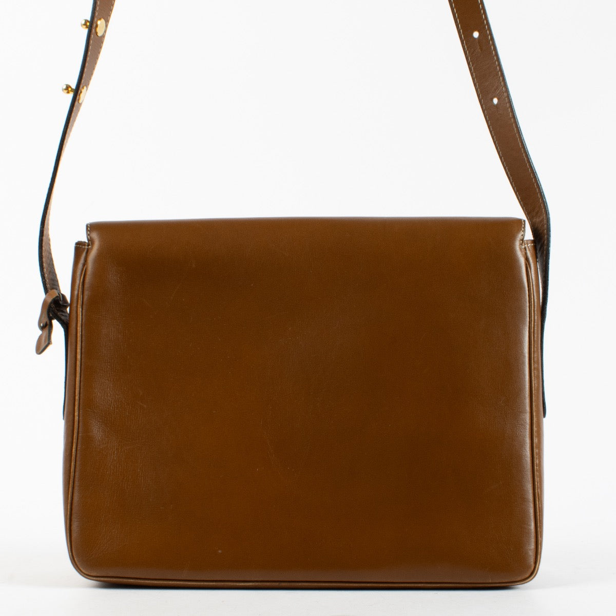 Authentic Second Hand Delvaux Camel Poirier Shoulder Bag on Labellov.com