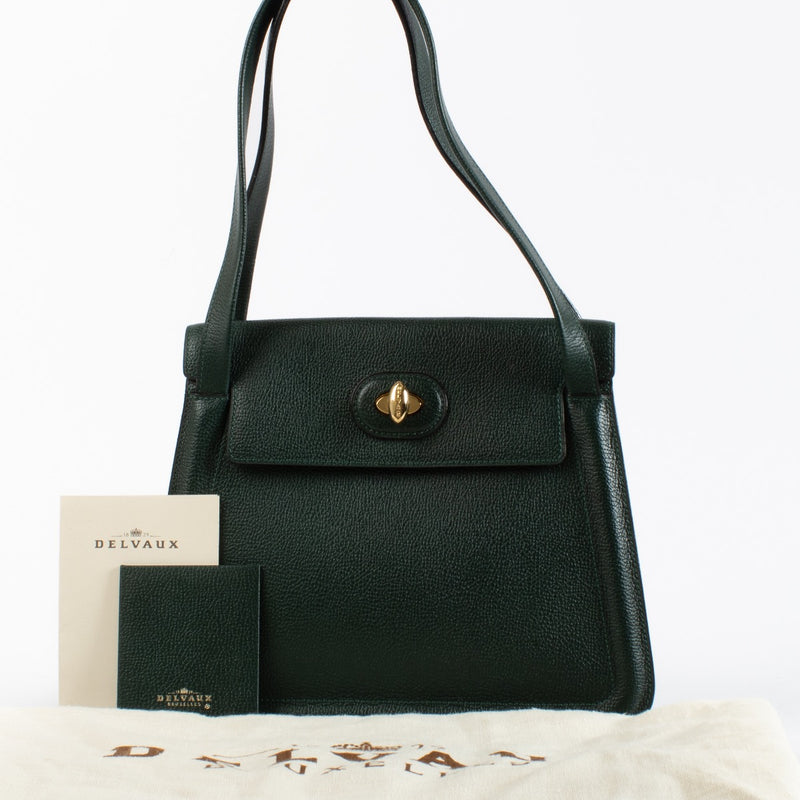 Authentic Second Hand Delvaux Green Shoulder bag on Labellov.com