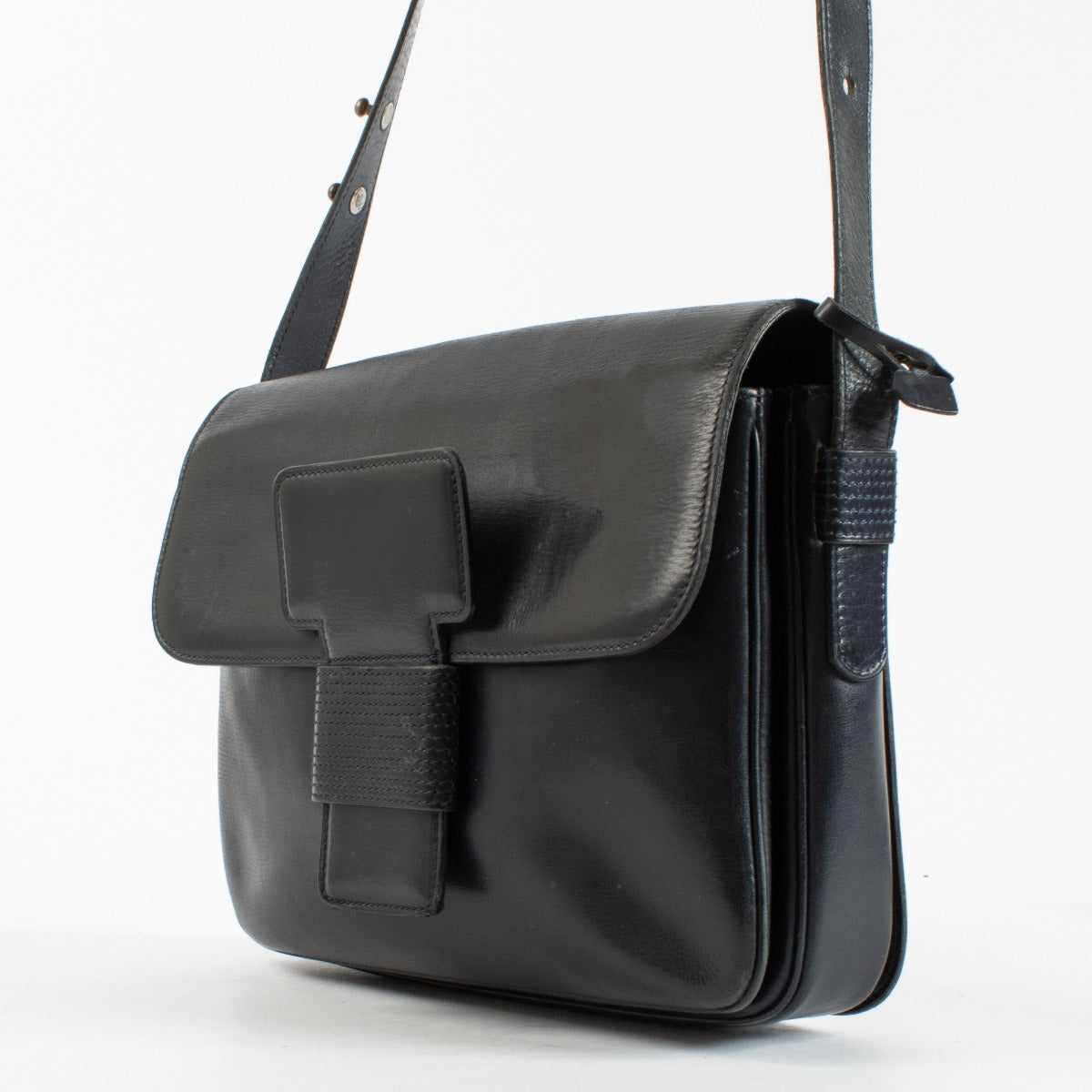 Authentic preloved Delvaux Blue Shoulder Bag on Labellov.com
