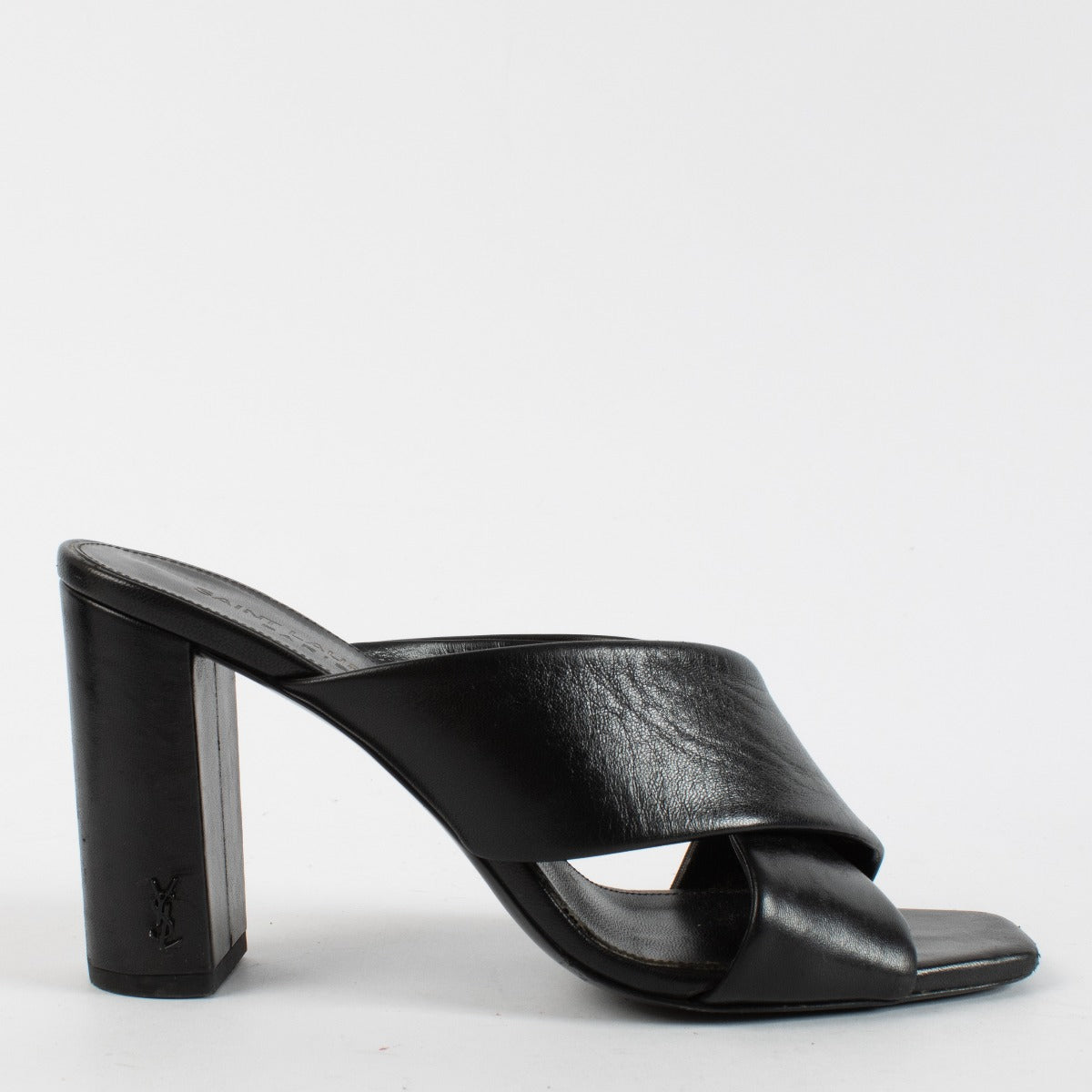 Saint Laurent Loulou black leather mules size 37.5 at Labellov.com
