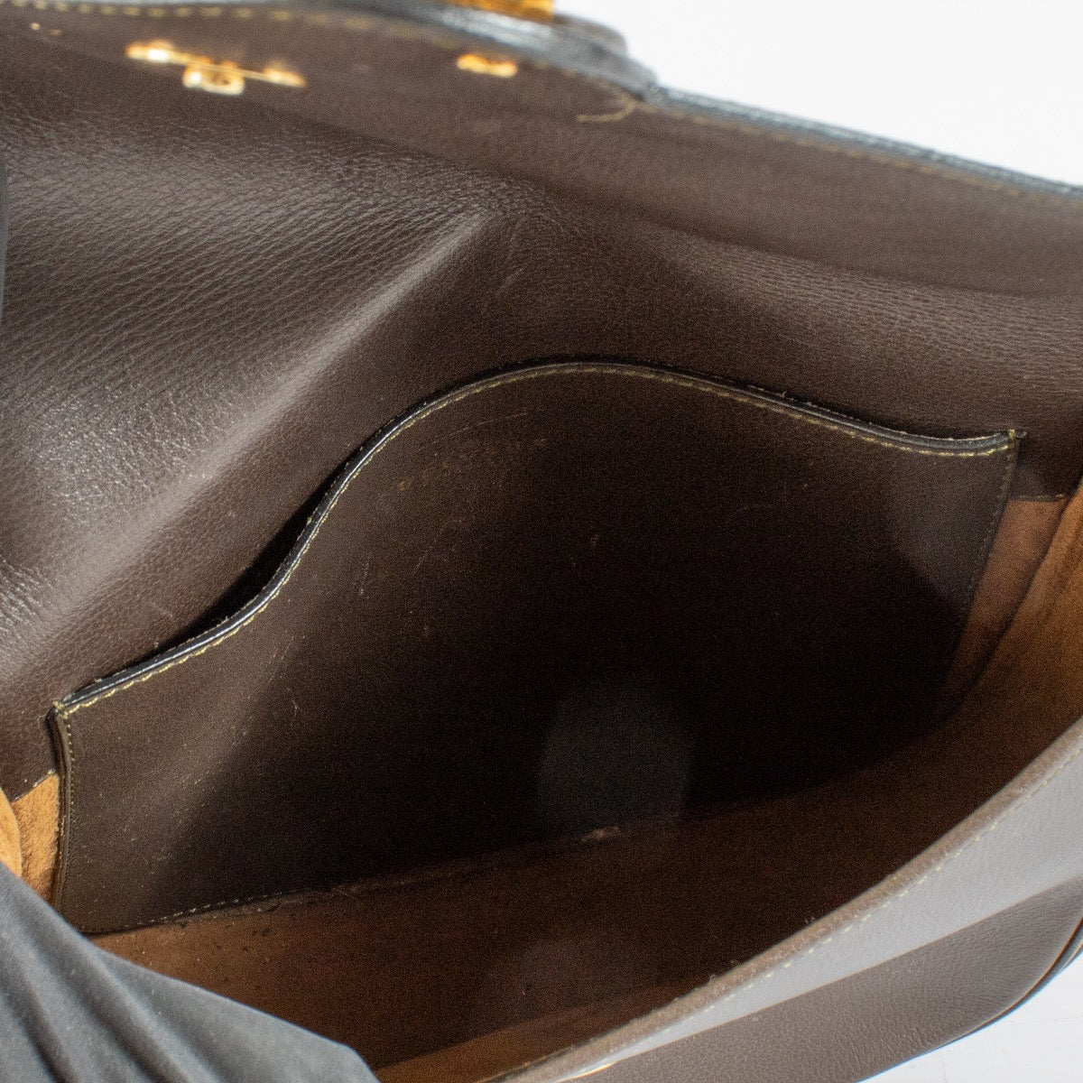 Authentic second-hand Delvaux Brown Diva Crossbody on Labellov.com