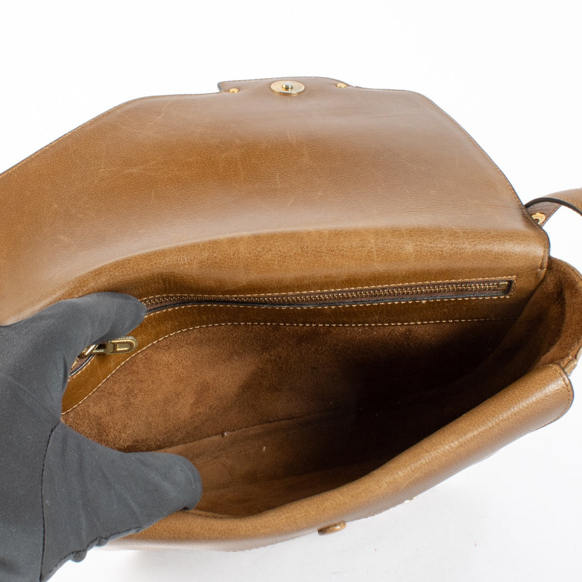 Authentic second-hand Delvaux Camel Diva Crossbody on labellov.com