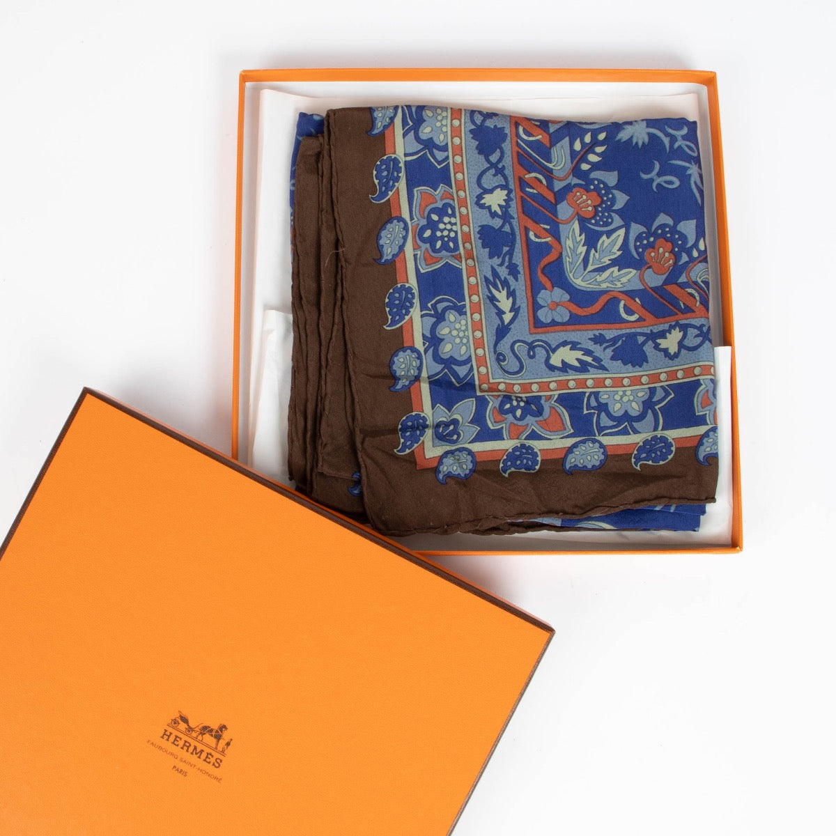 Authentic pre-loved Hermès Blue Silk Mousseline 75 Scarf on Labellov.com
