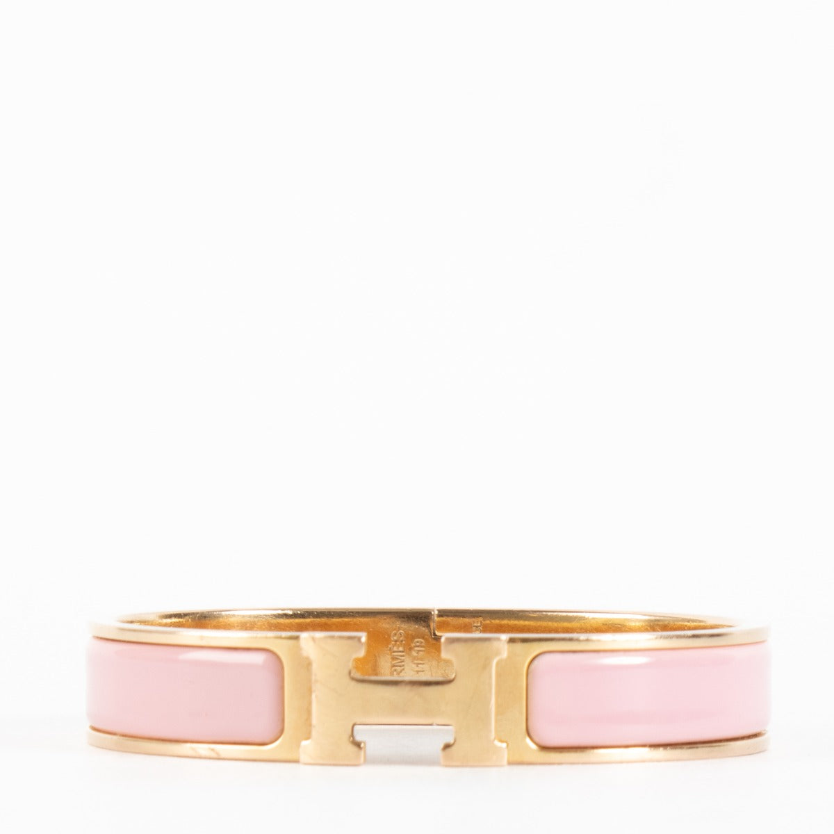 Authentic preloved Hermès pink Clic H Bracelet - Size T1 on Labellov.com