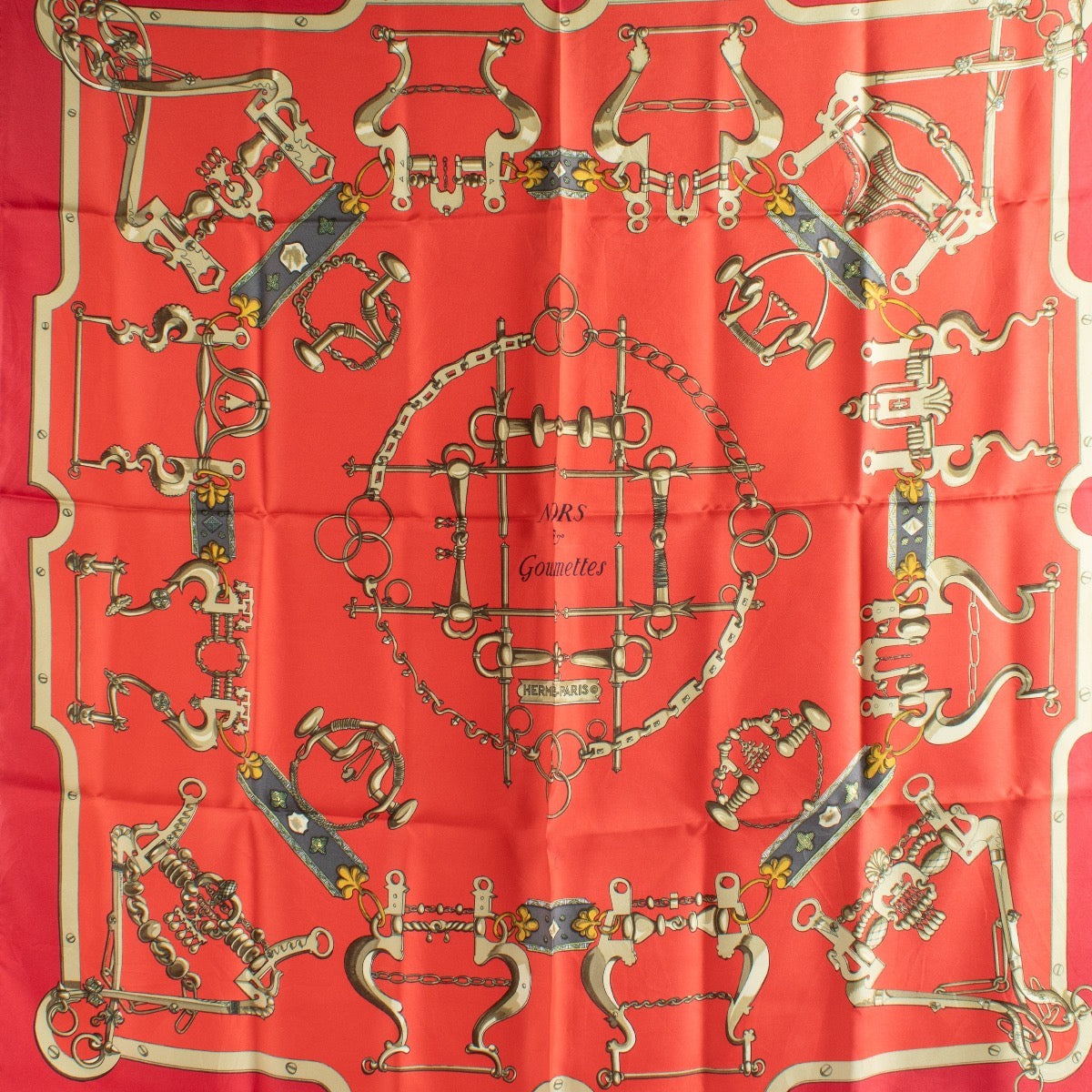 Authentic Second Hand Hermès Mors & Gourmettes Red 90 Scarf on Labellov.com