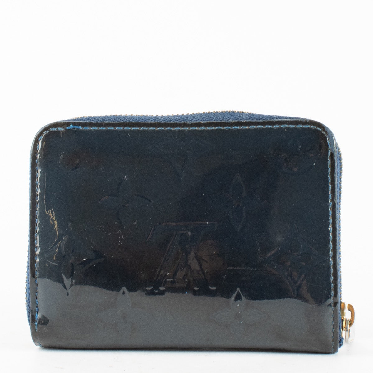 Shop safe online at Labellov in Antwerp, Brussels and Knokke this 100% authentic second hand Louis Vuitton Blue Monogram Vernis Zippy Compact Wallet