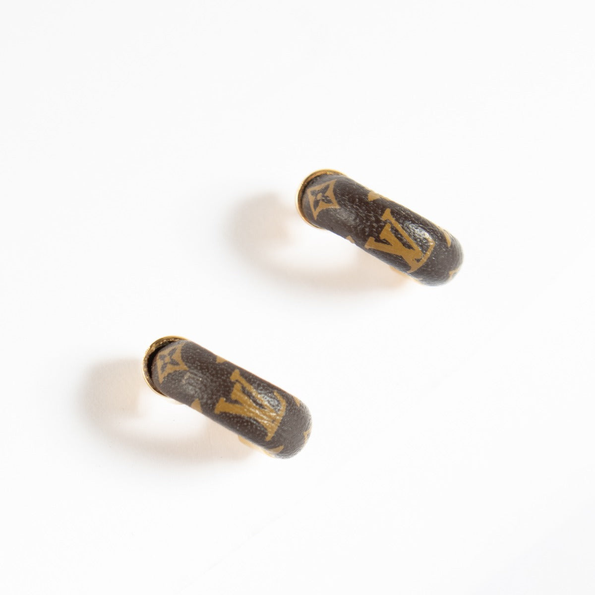 Authentic second-hand Louis Vuitton Monogram Earrings on labellov.com