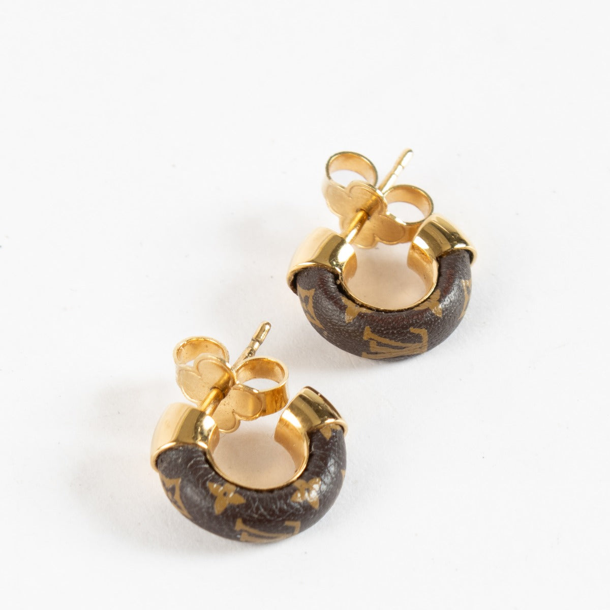 Authentic second-hand Louis Vuitton Monogram Earrings on labellov.com