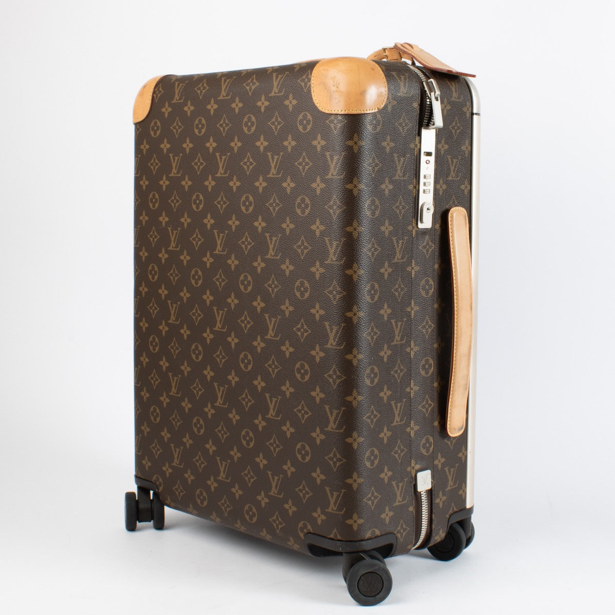 Authentic Preloved Louis Vuitton Monogram Travel Bag on Labellov.com