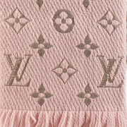 Shop safe online at Labellov in Antwerp, Brussels and KNokke this 100% authentic second hand Louis Vuitton Pink Logomania Scarf
