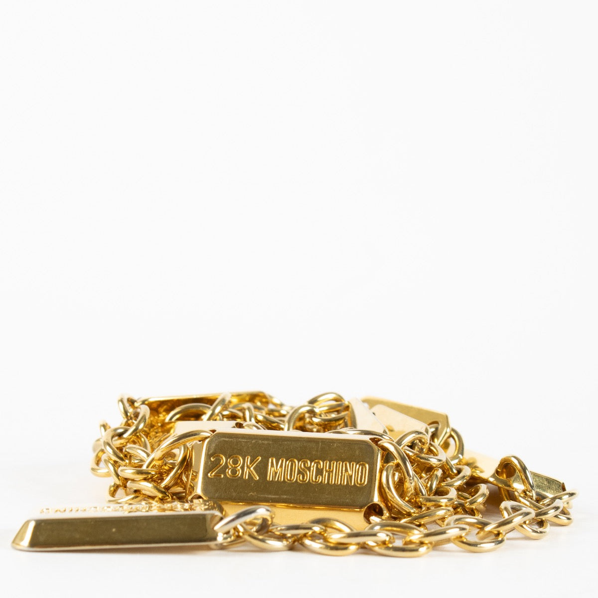 Authentic Second Hand Moschino Gold Chain Belt on Labellov.com